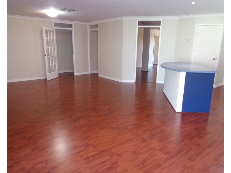 5 Adelong Circuit, Merriwa WA 6030