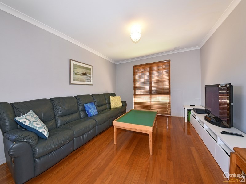 4 Birkenhead Ridge, Mindarie WA 6030