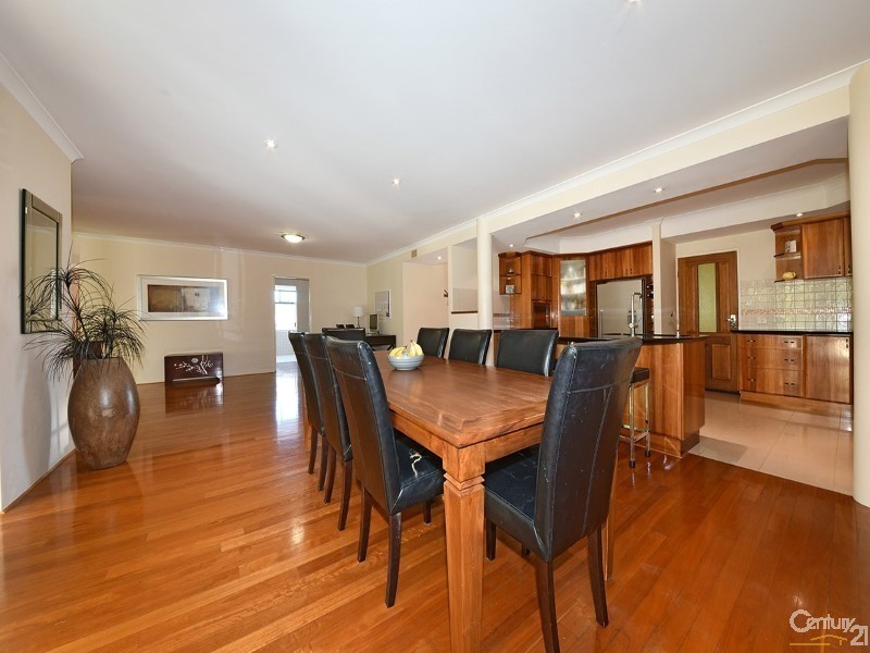 4 Birkenhead Ridge, Mindarie WA 6030