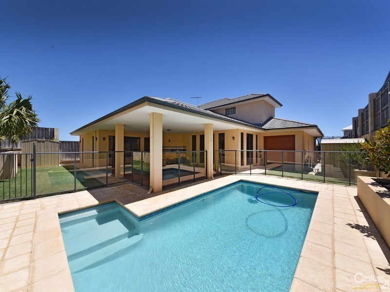 4 Birkenhead Ridge, Mindarie WA 6030