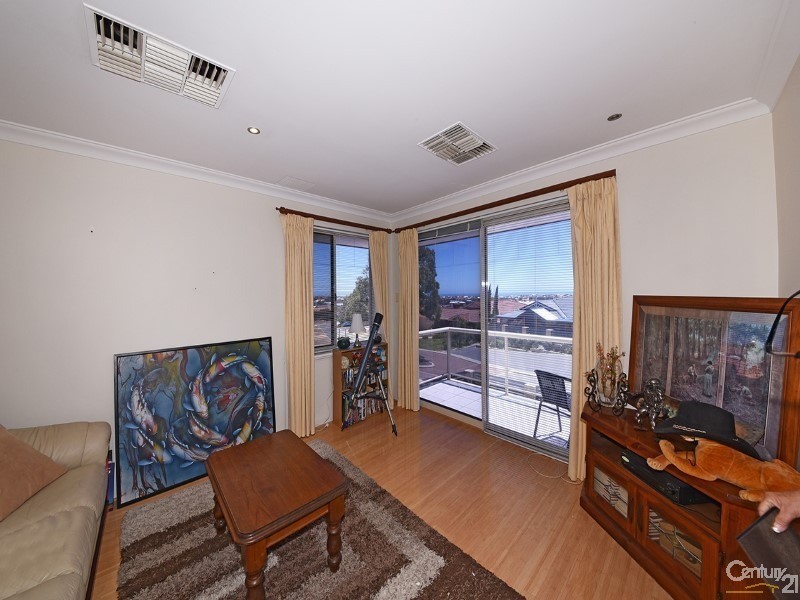 27 Lexington Heights, Currambine WA 6028