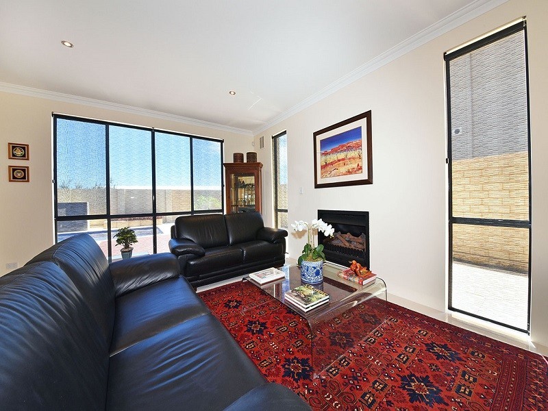 6 Eton Pass, Mindarie WA 6030