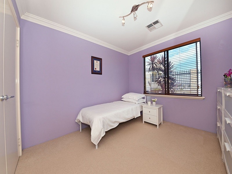 6 Eton Pass, Mindarie WA 6030