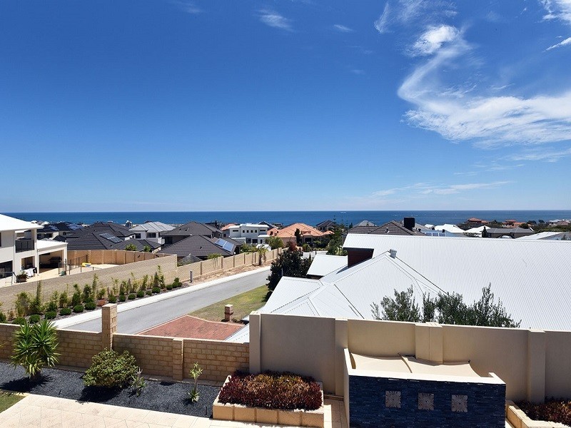 6 Eton Pass, Mindarie WA 6030