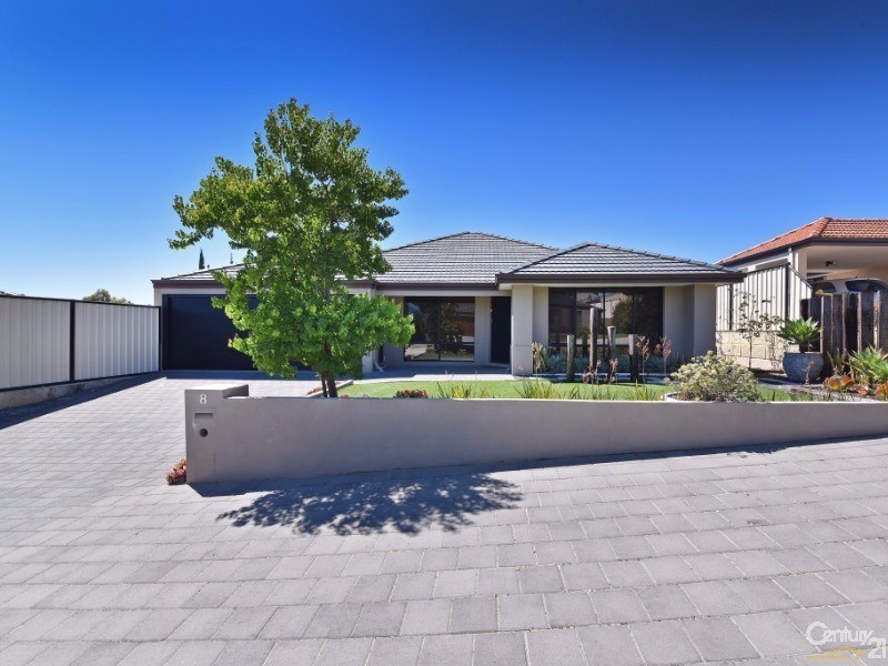 8 Cylinders Loop, Clarkson WA 6030