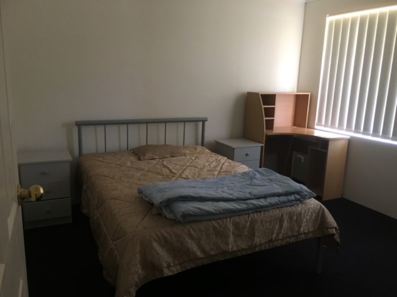 11 St Stephens Crescent, Tapping WA 6065