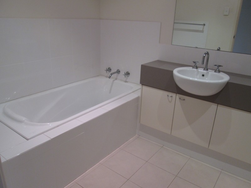 27/10 27/10 Pavonia Link, Clarkson WA 6030