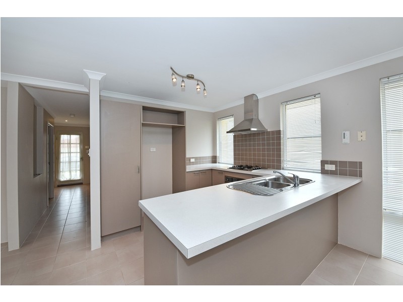 21 Lakewood Terrace, Clarkson WA 6030