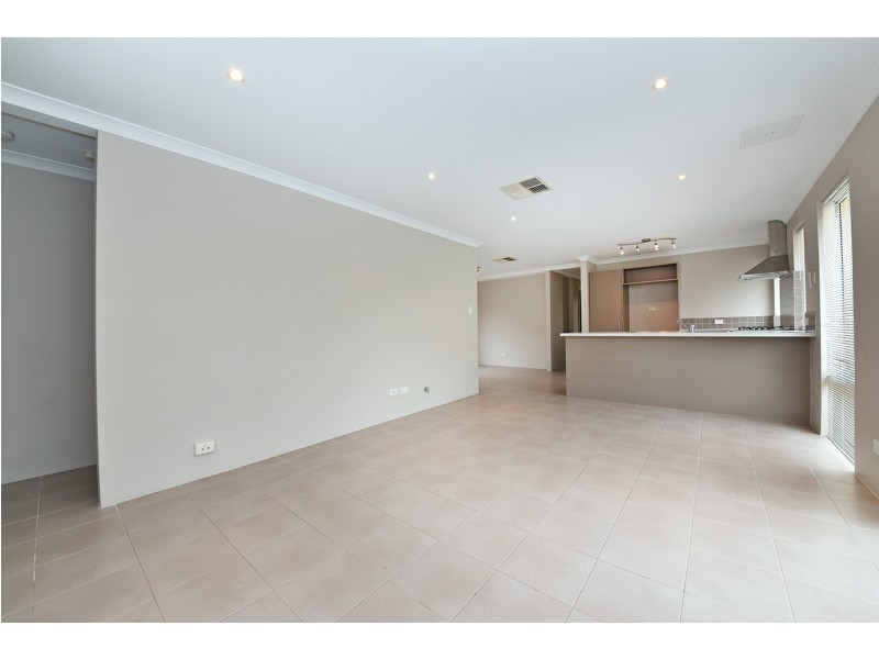 21 Lakewood Terrace, Clarkson WA 6030