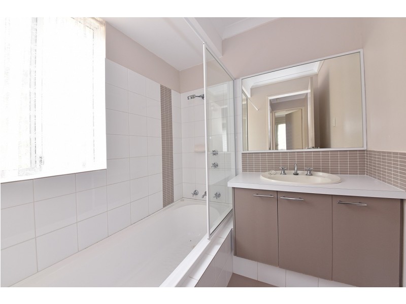 21 Lakewood Terrace, Clarkson WA 6030