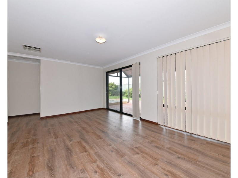 6 Mayne Way, Merriwa WA 6030