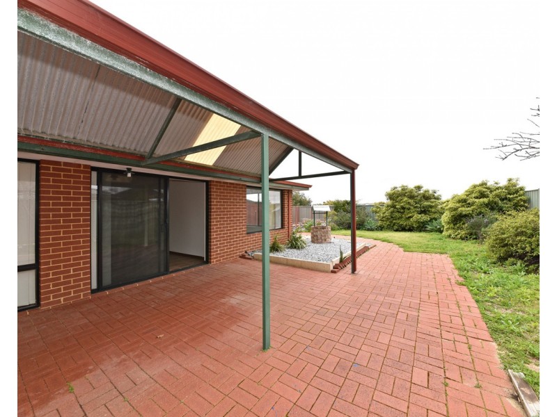 6 Mayne Way, Merriwa WA 6030