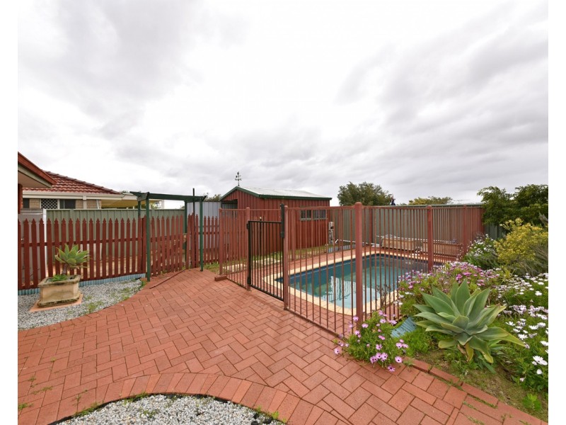6 Mayne Way, Merriwa WA 6030