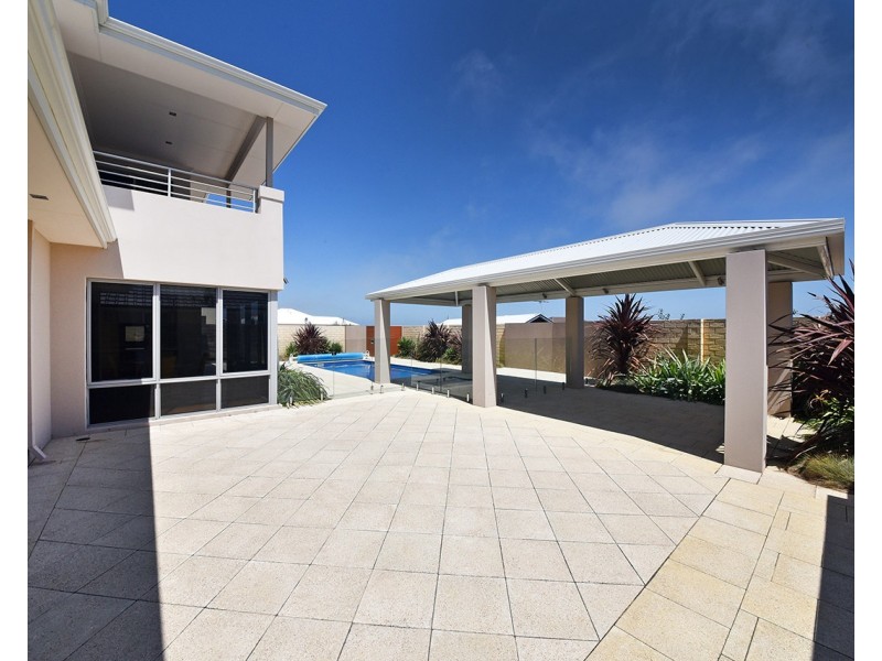 4 Eton Pass, Mindarie WA 6030