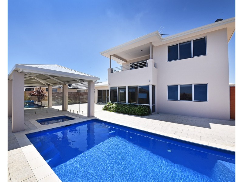 4 Eton Pass, Mindarie WA 6030