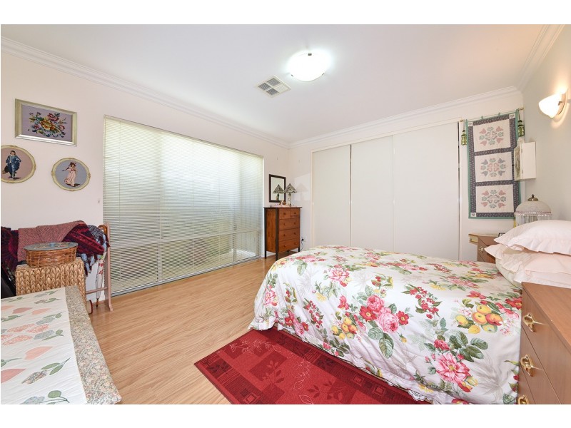 10 Langston Drive, Yanchep WA 6035