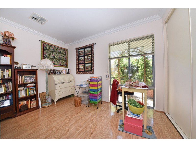 10 Langston Drive, Yanchep WA 6035