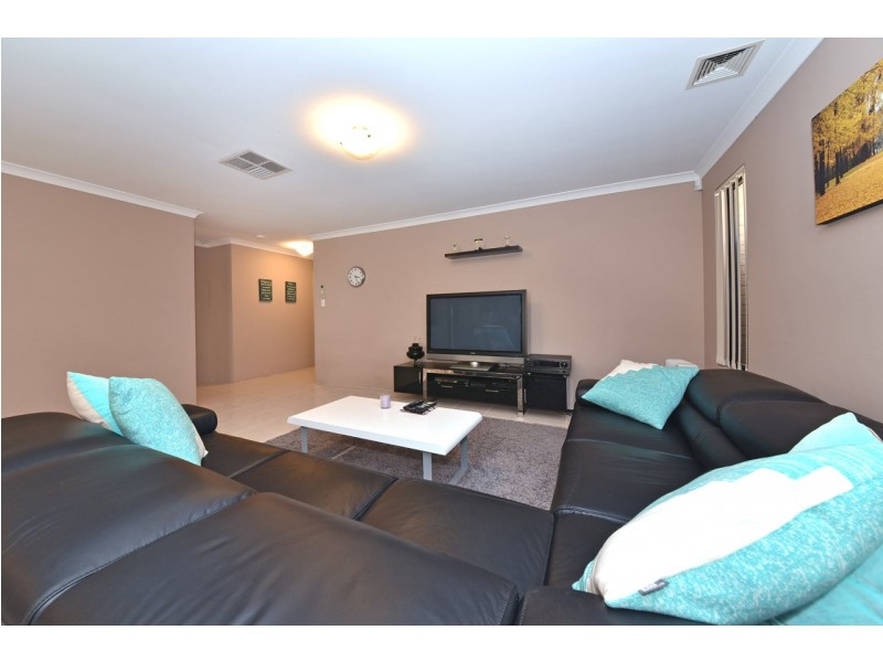 137 Liberty Drive, Clarkson WA 6030