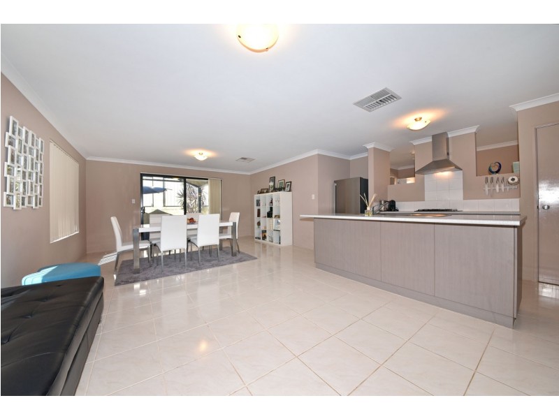 137 Liberty Drive, Clarkson WA 6030