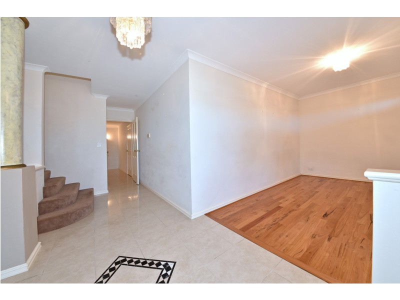 5 Selby Court, Mindarie WA 6030