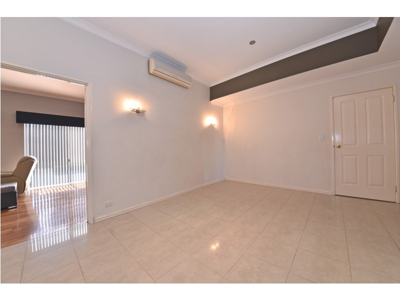 5 Selby Court, Mindarie WA 6030