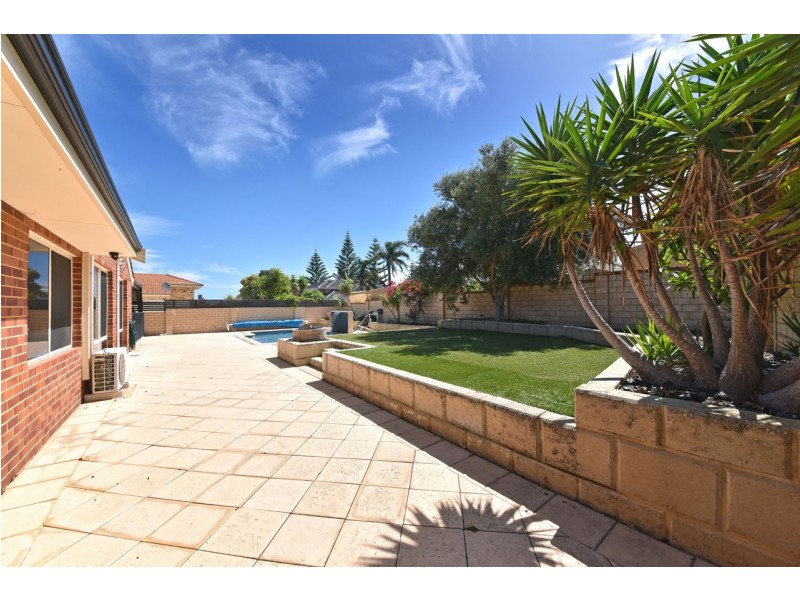 5 Selby Court, Mindarie WA 6030