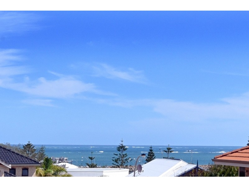 5 Selby Court, Mindarie WA 6030