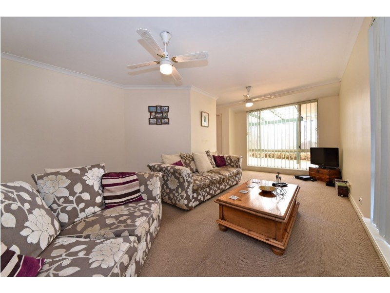 6 Savona Grove, Mindarie WA 6030