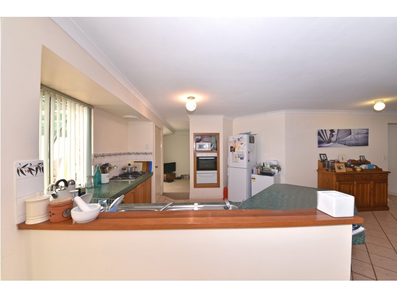 6 Savona Grove, Mindarie WA 6030