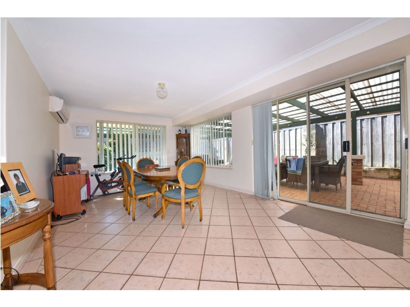 6 Savona Grove, Mindarie WA 6030