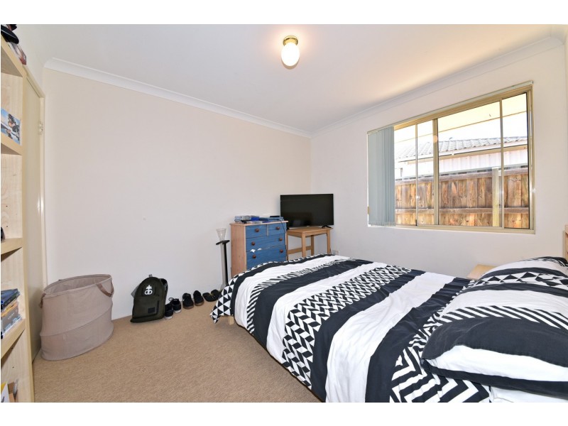 6 Savona Grove, Mindarie WA 6030