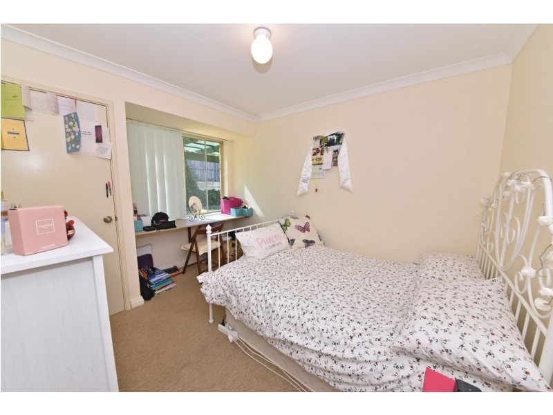 6 Savona Grove, Mindarie WA 6030