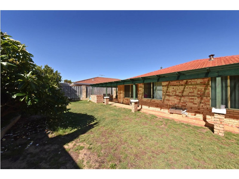 6 Savona Grove, Mindarie WA 6030