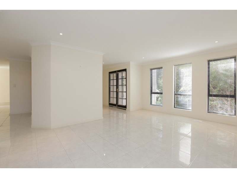 4A Syros Court, Mindarie WA 6030