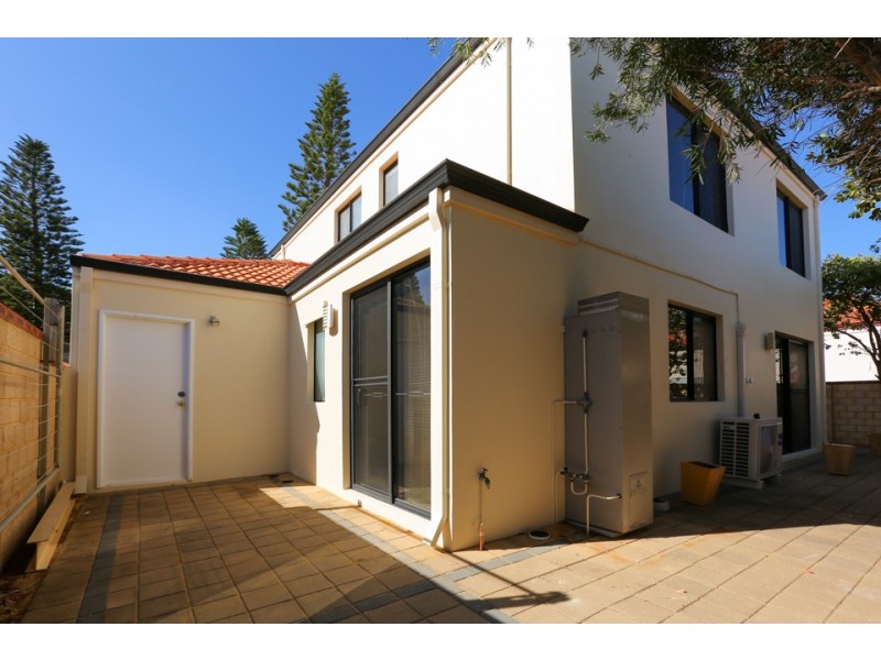 4A Syros Court, Mindarie WA 6030