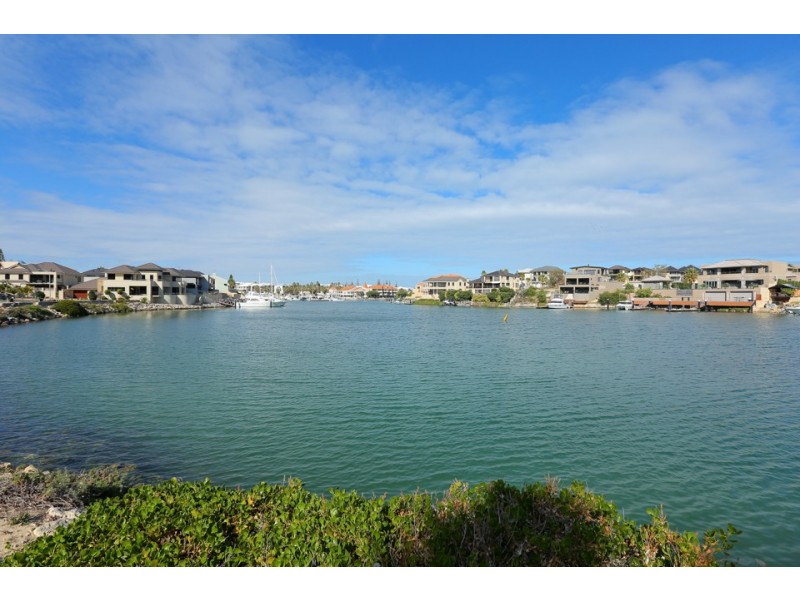 4A Syros Court, Mindarie WA 6030