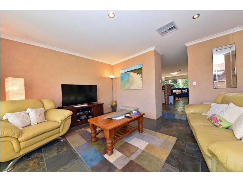 4 Magenta Rise, Clarkson WA 6030