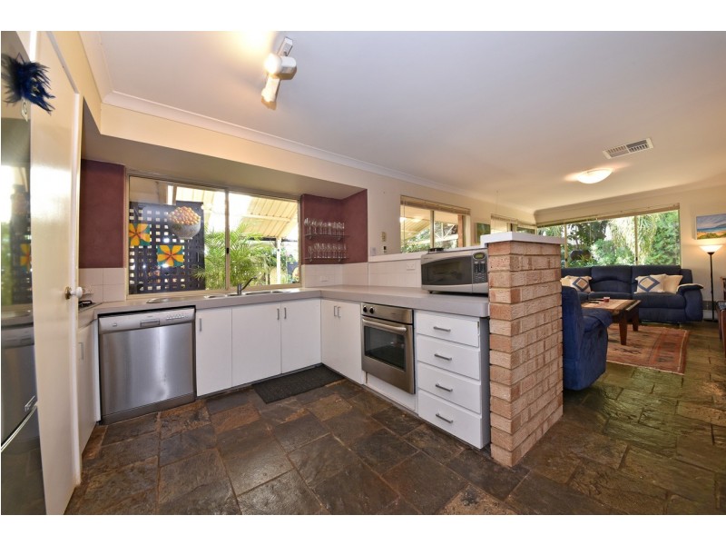 4 Magenta Rise, Clarkson WA 6030