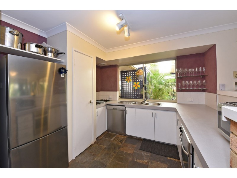 4 Magenta Rise, Clarkson WA 6030