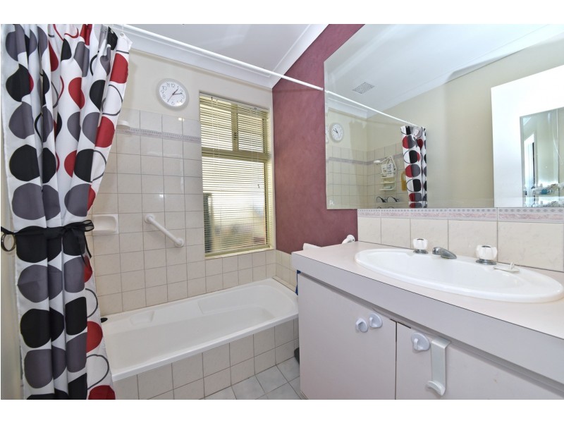 4 Magenta Rise, Clarkson WA 6030