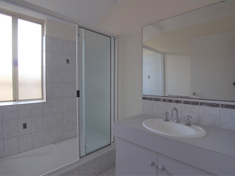 25 White Tern Elbow, Quinns Rocks WA 6030