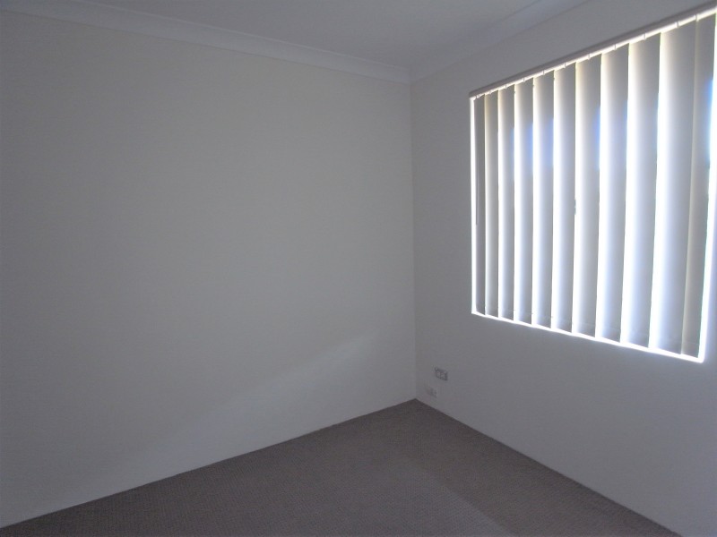 25 White Tern Elbow, Quinns Rocks WA 6030