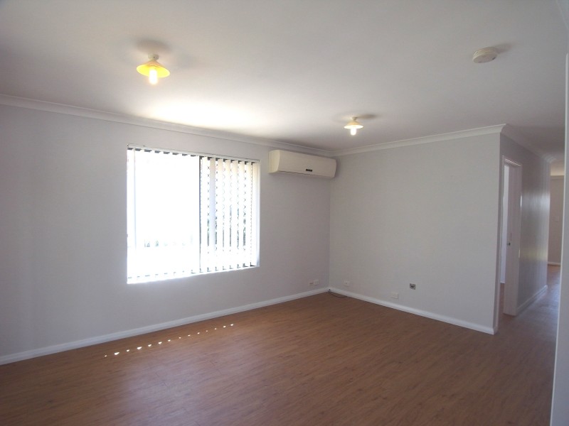 17 Drammen Elbow, Merriwa WA 6030