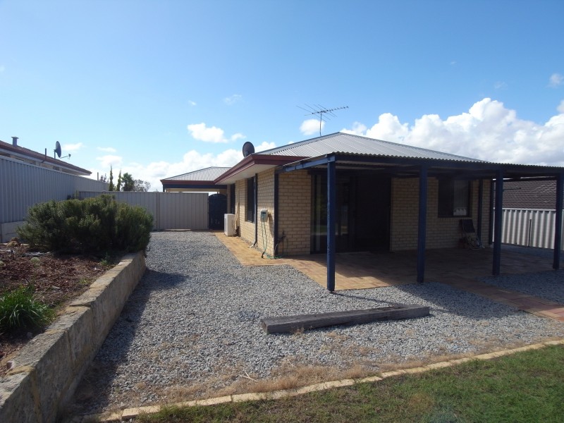 17 Drammen Elbow, Merriwa WA 6030