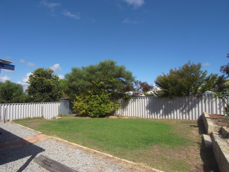 17 Drammen Elbow, Merriwa WA 6030