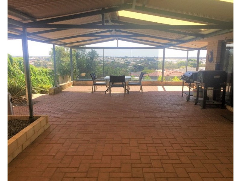 15 Burnett Drive, Clarkson WA 6030