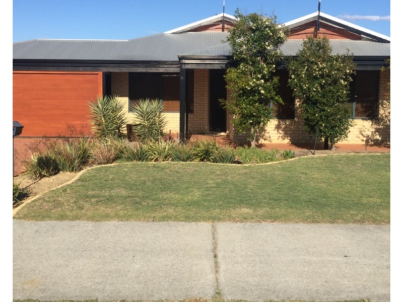 15 Burnett Drive, Clarkson WA 6030