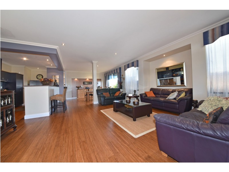 12 Oare Lane, Butler WA 6036