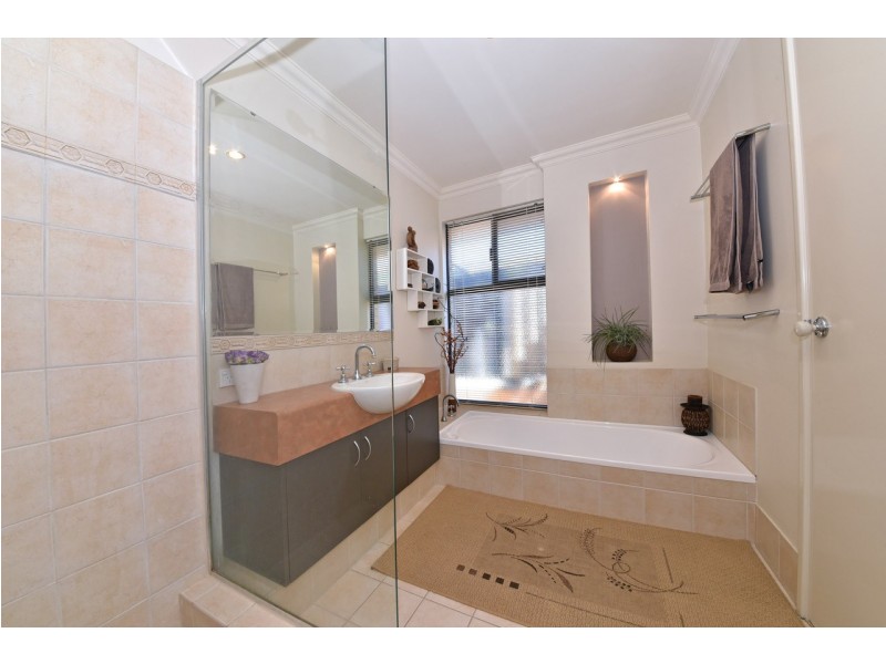 12 Oare Lane, Butler WA 6036