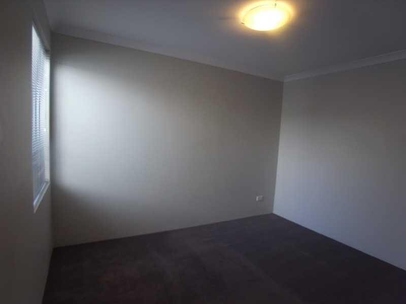 2/154  Benenden Avenue, Butler WA 6036